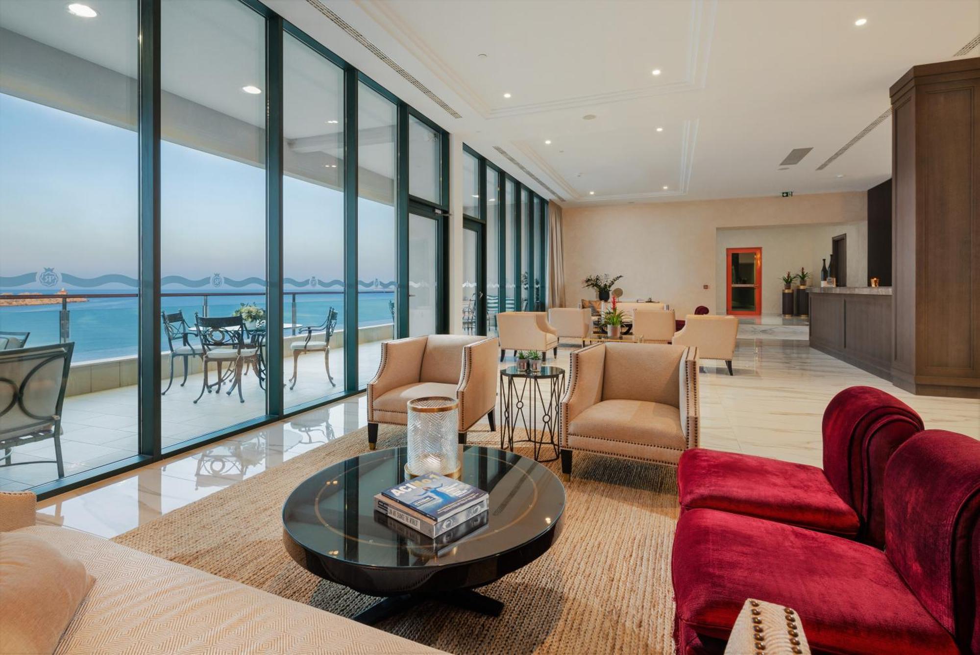 Royal Princess Hotel Dubrovnik Exterior photo A living room in a penthouse at The Address
