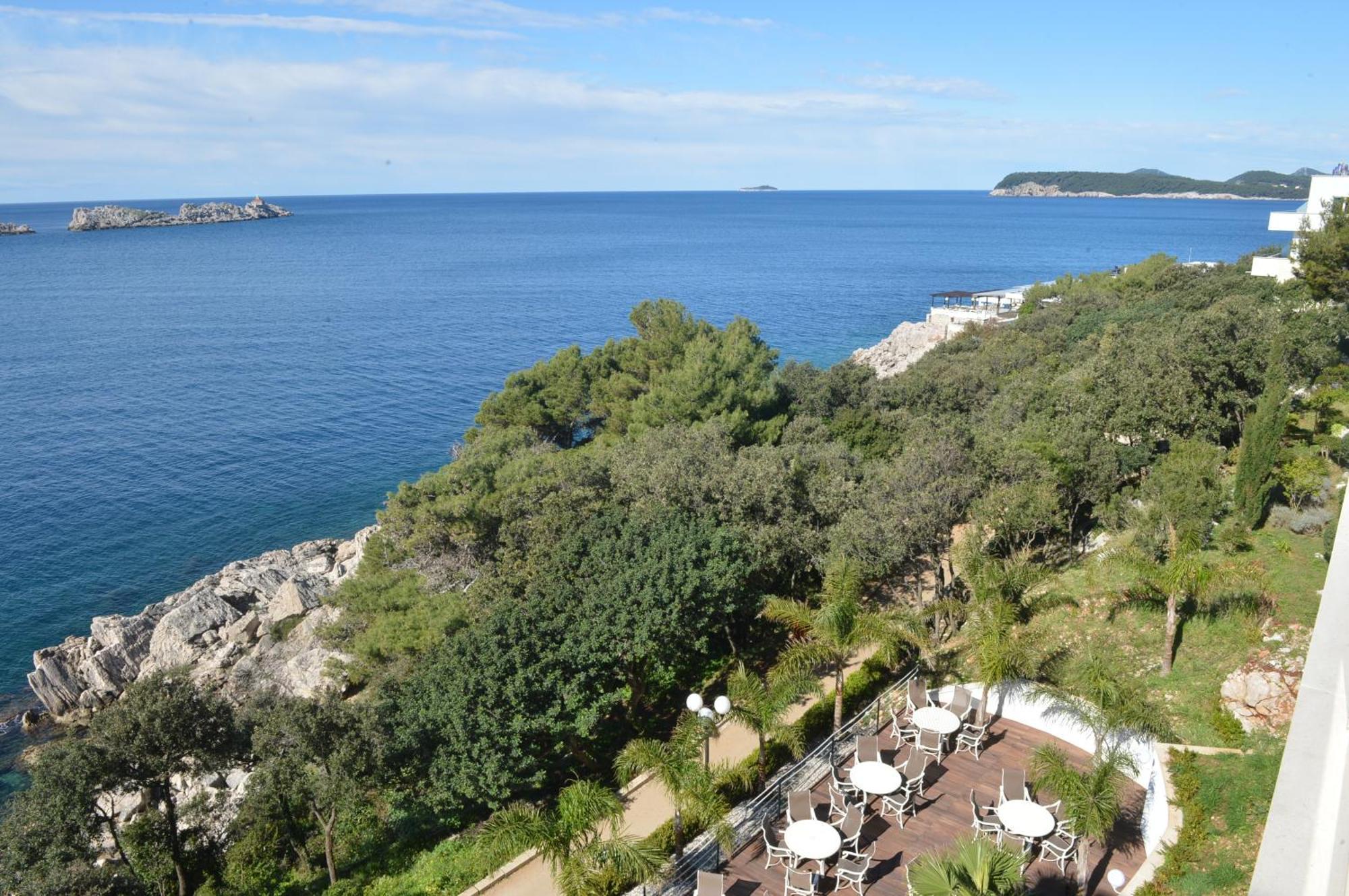Royal Princess Hotel Dubrovnik Room photo View of the bay